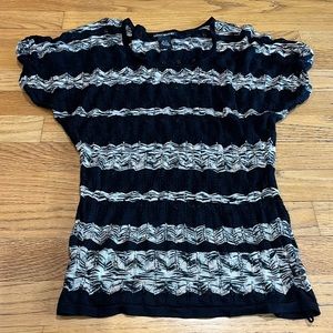 Lucky brand top black and cream. XS-S